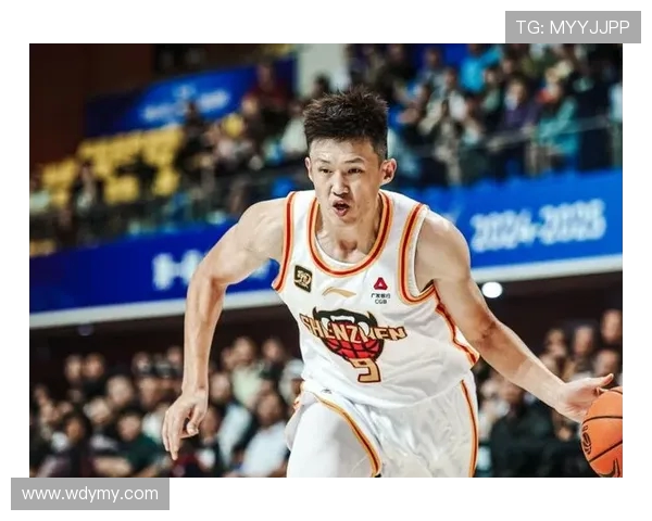 周鹏:从篮球场上的拼搏者到人生舞台的励志榜样